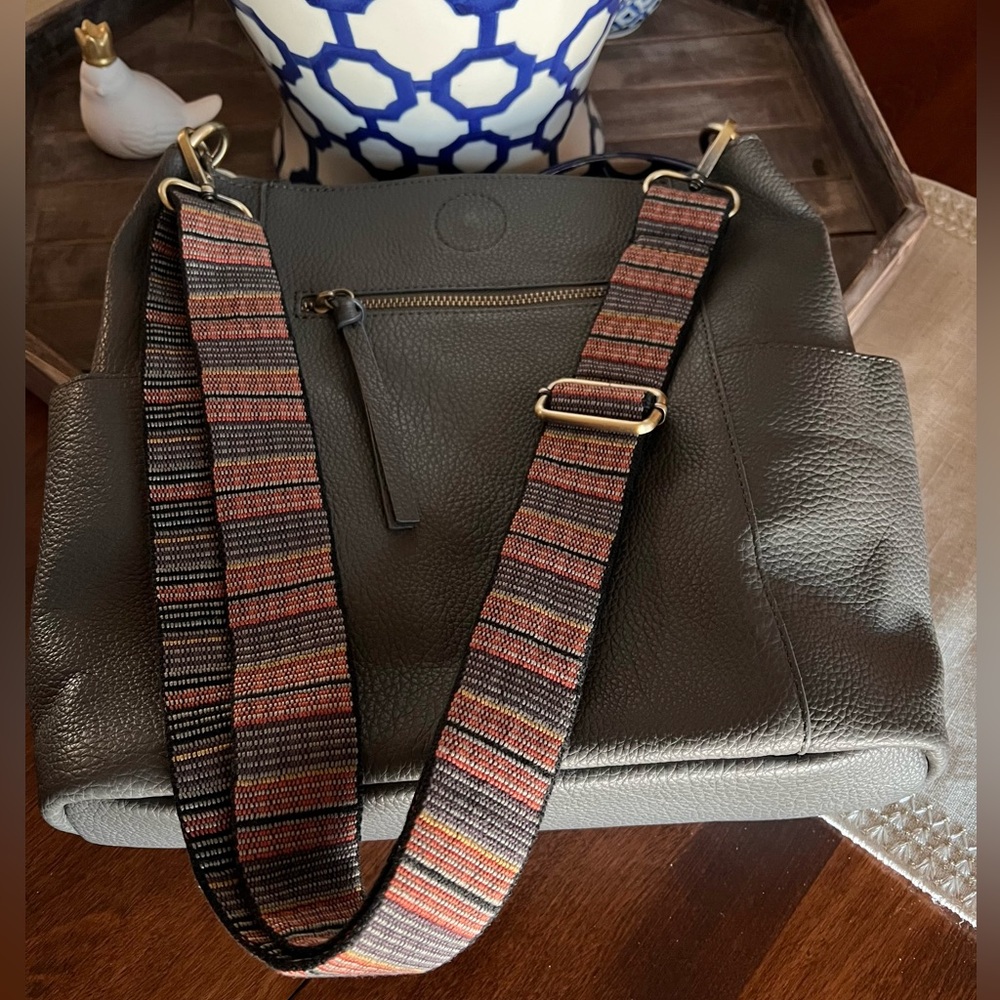 Joy Susan Kayleigh Side Pocket Bucket Bag 3-Pc Combo in Charcoal + Guitar Strap - Picture 3 of 16